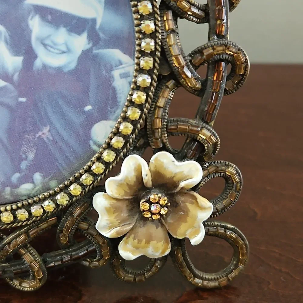 Vintage Floral Photo Frame